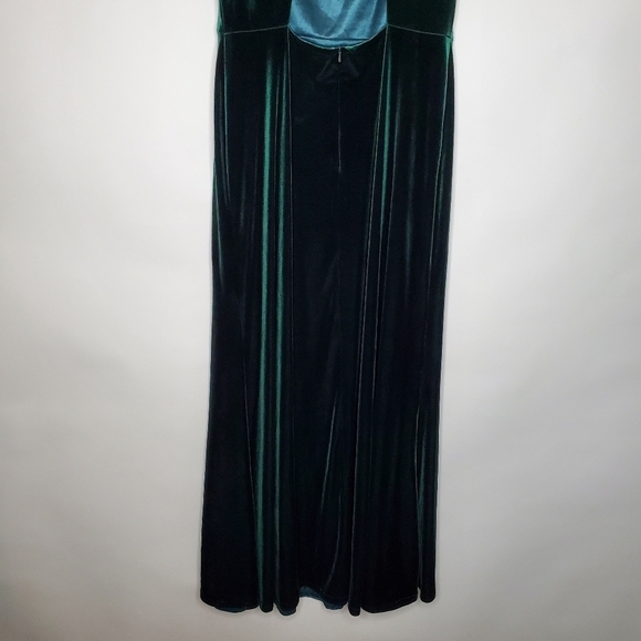Revelry Cleo Velvet Maxi Dress Size 16 Green Cut Out Stretch Sleeveless Luxe - Picture 7 of 15